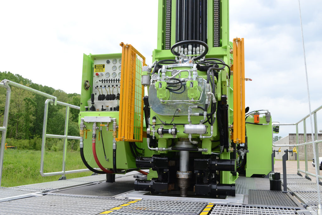 TSi 150C Crawler | 
Crawler-Mounted Sonic Drill Rig