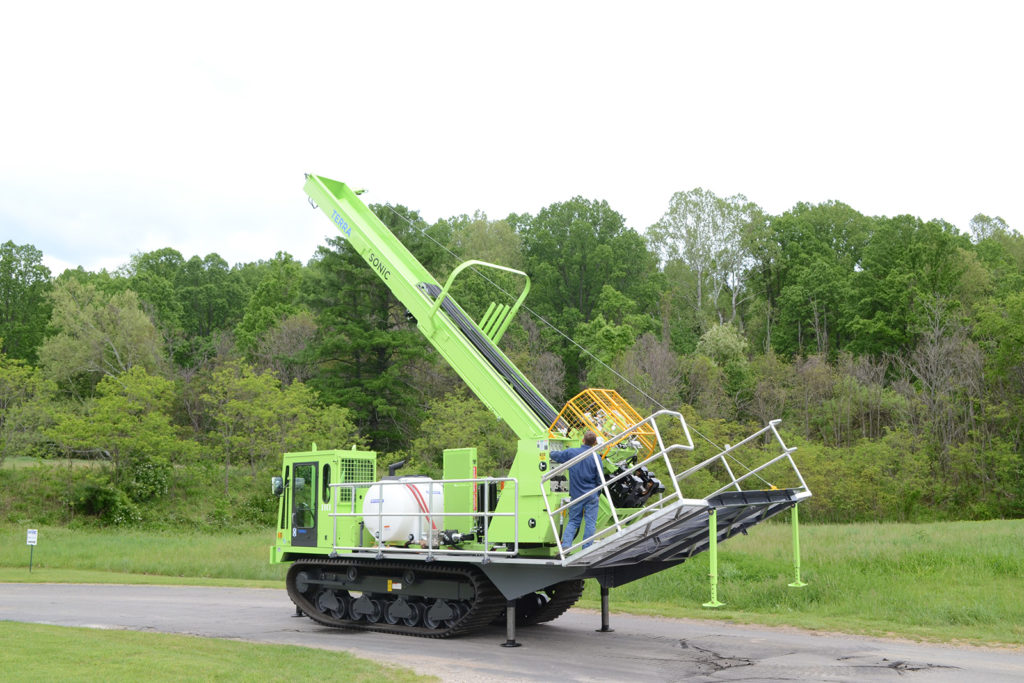 TSi 150C Crawler | Crawler-Mounted Sonic Drill Rig