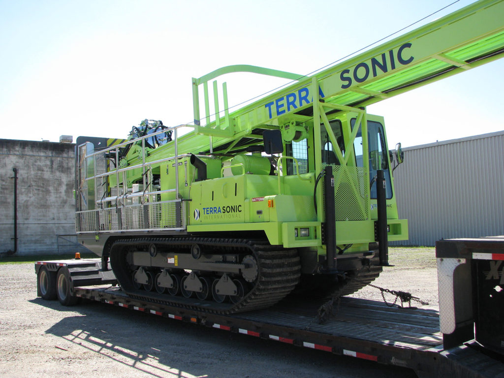 TSi 150C Crawler | 
Crawler-Mounted Sonic Drill Rig