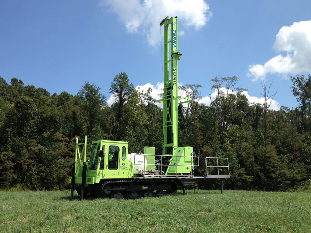 TSi 150C Crawler | 
Crawler-Mounted Sonic Drill Rig