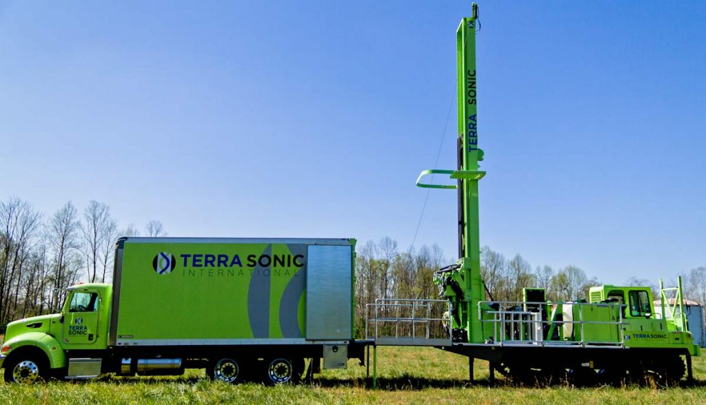 TSi Support Truck for sonic drill rig side profile with crawler sonic drill rig